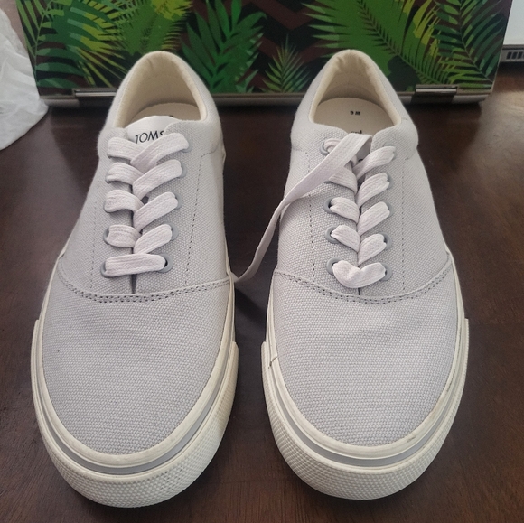 NWOT TOM'S Women 6 - Picture 1 of 6